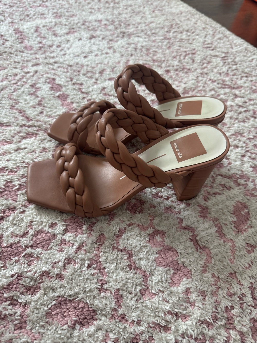 Dolce Vita Paily Heeled Sandal in Caramel Stella Size 6